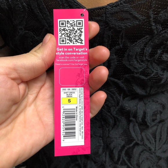 Beautiful Black Lace dress - Picture 6 of 7